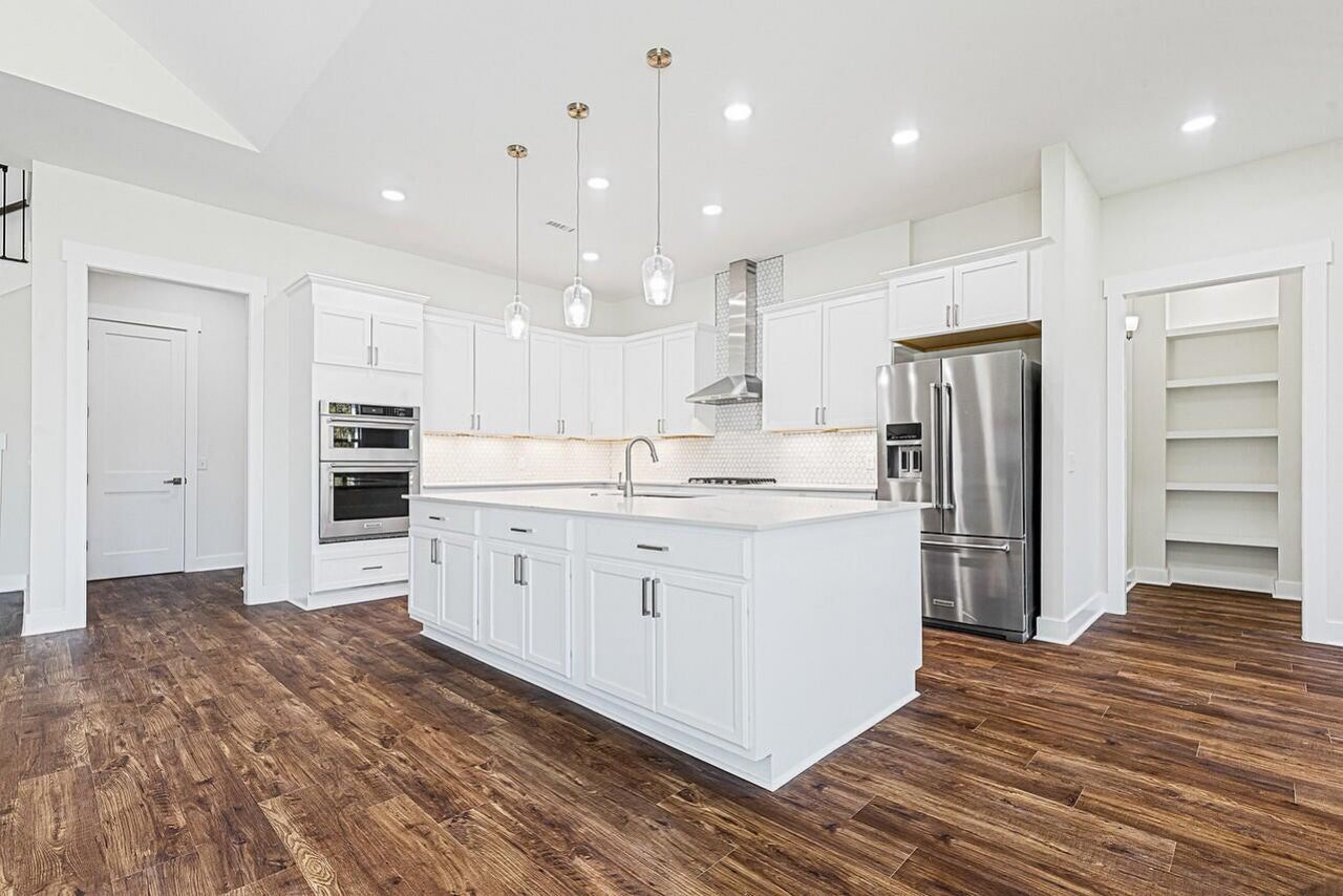 256 Plantation Drive Photo 13