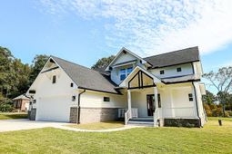 256 Plantation Drive photo 4