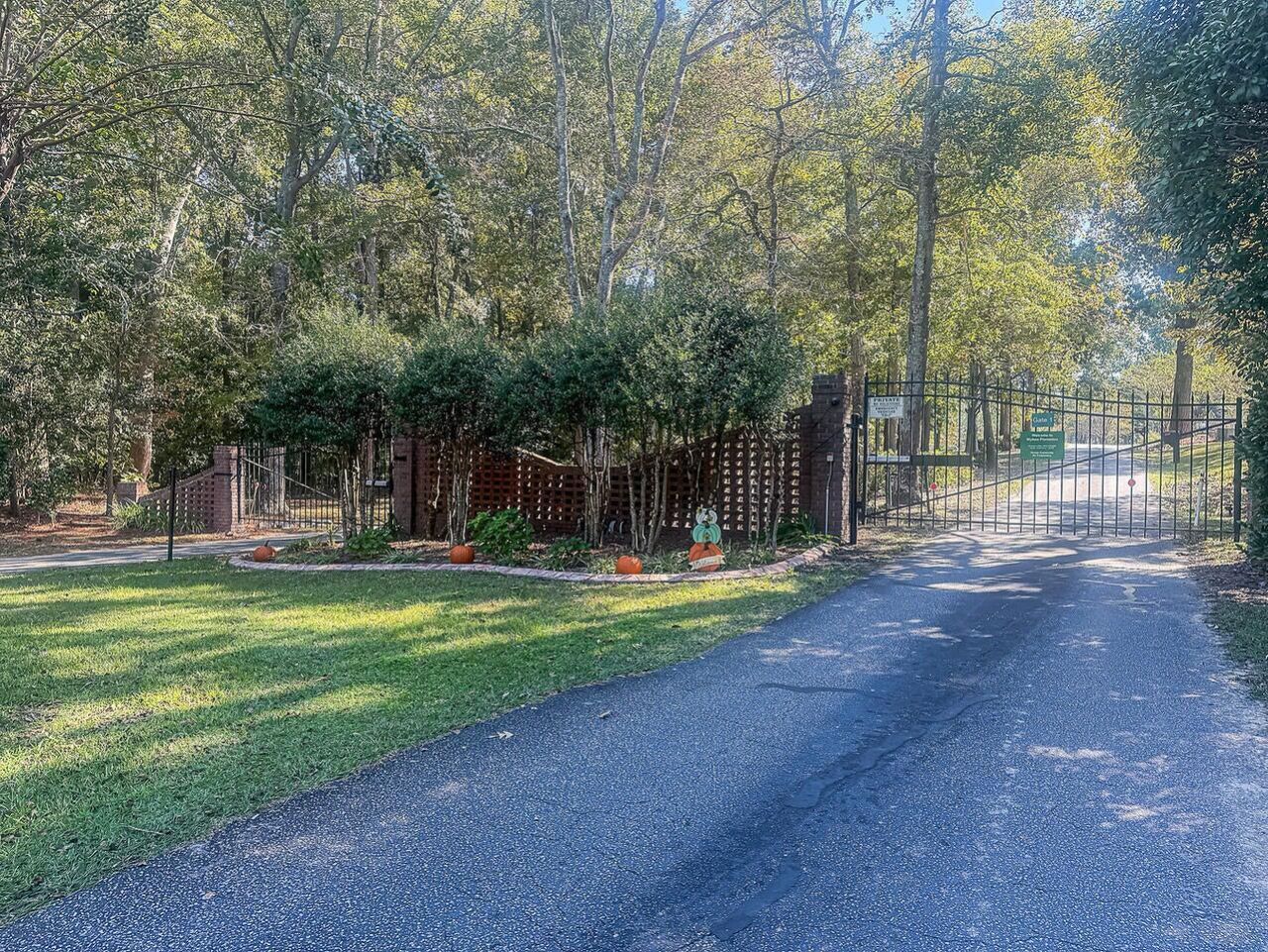 256 Plantation Drive Photo 36