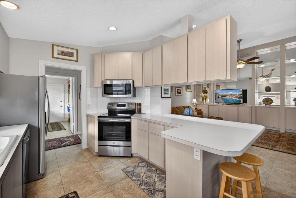 4238 Royal Oak Drive, Palm Beach Gardens, FL 33410 Photo