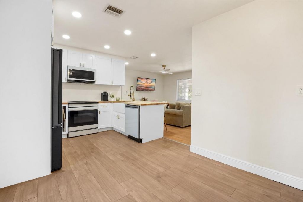 1401 NE 14th Street, Fort Lauderdale, FL 33304 Photo