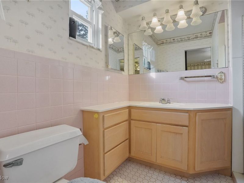 1123 Courtleigh Drive, Akron, OH 44313 Photo 37