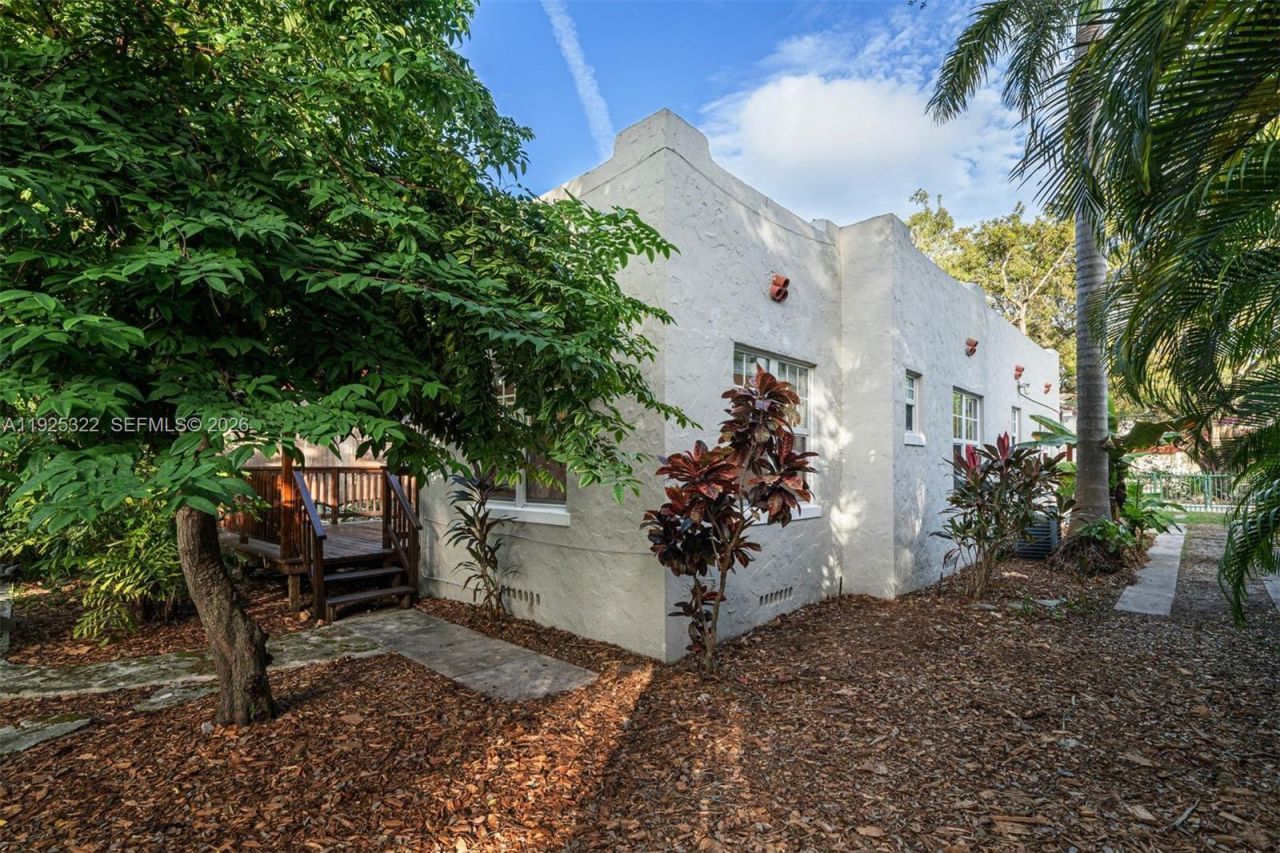 828 NW 9th Ave, Miami, FL 33136 Photo