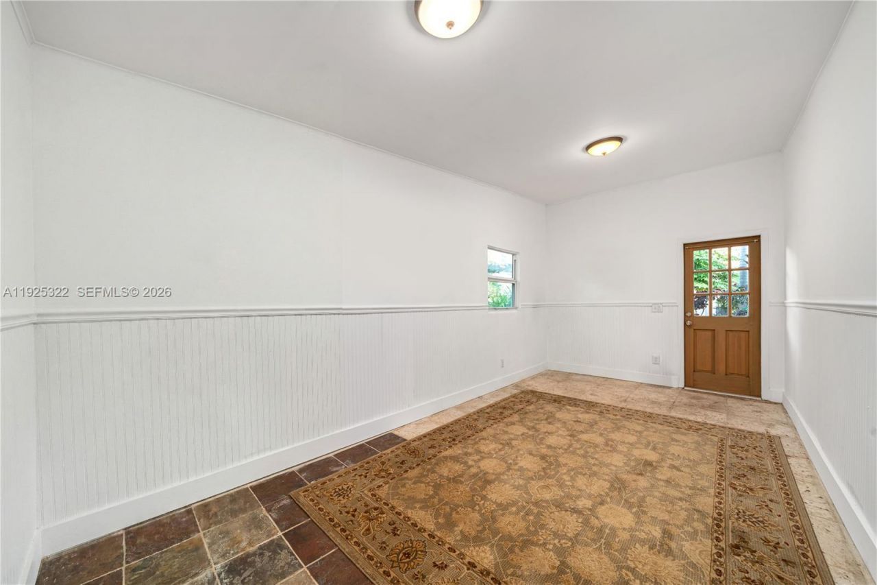 828 NW 9th Ave, Miami, FL 33136 Photo