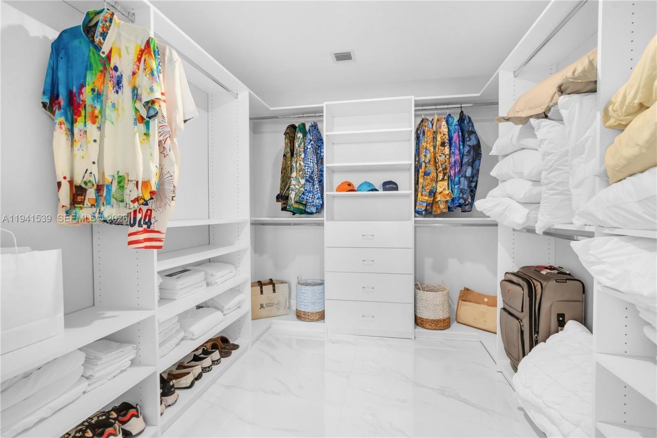 700 NE 24th St, Unit 4501, Miami, FL 33137 Photo