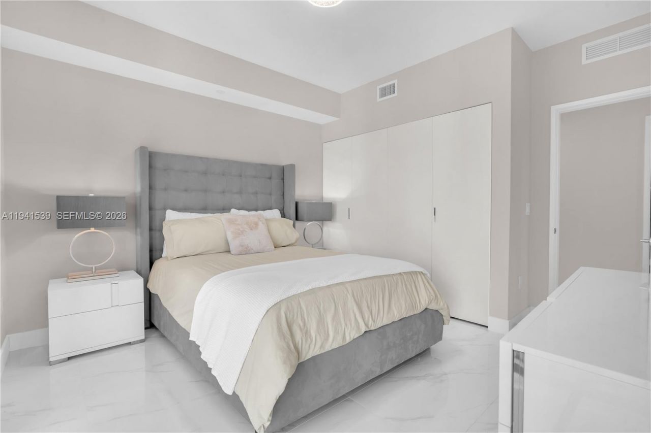 700 NE 24th St, Unit 4501, Miami, FL 33137 Photo