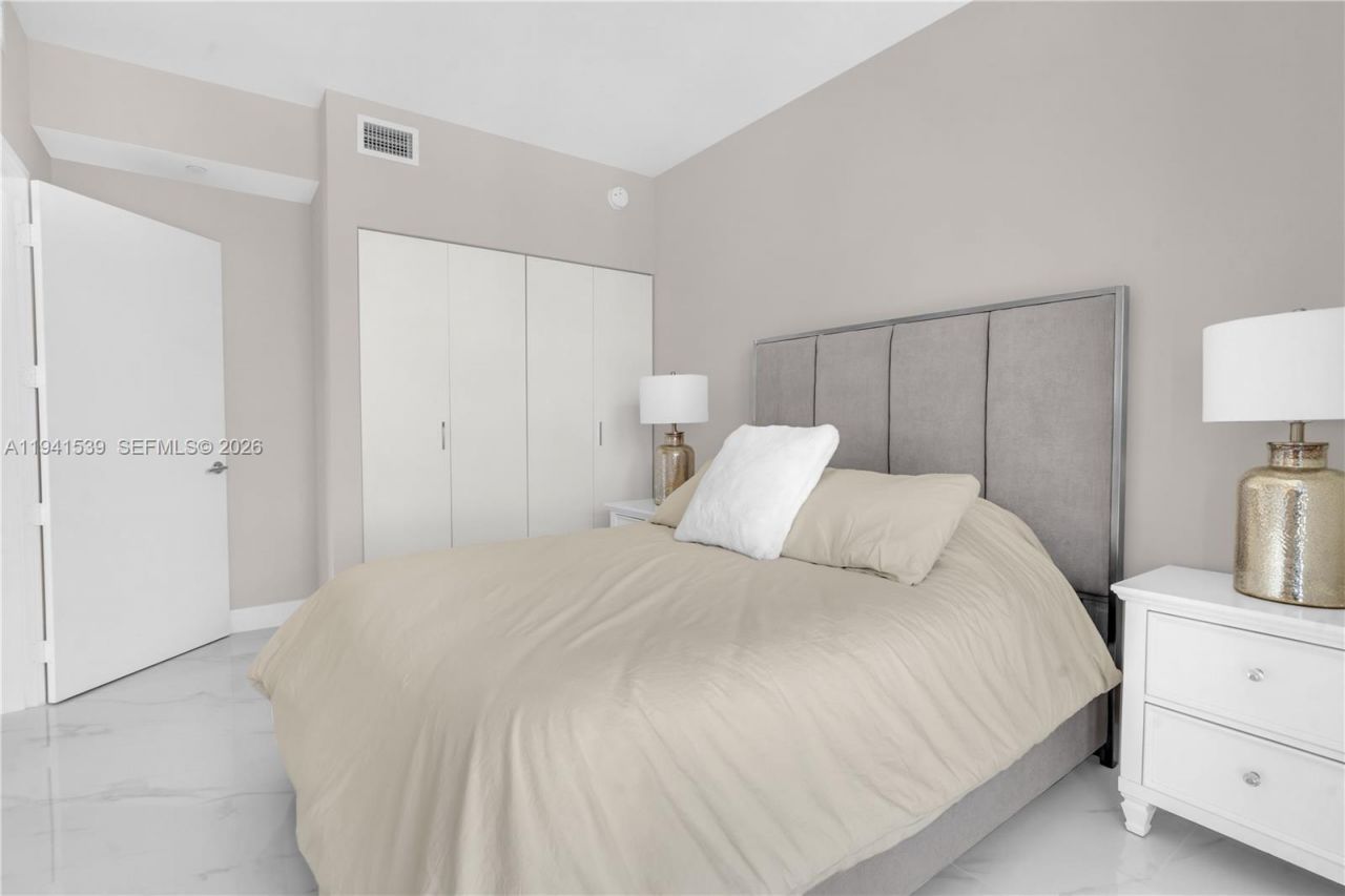 700 NE 24th St, Unit 4501, Miami, FL 33137 Photo