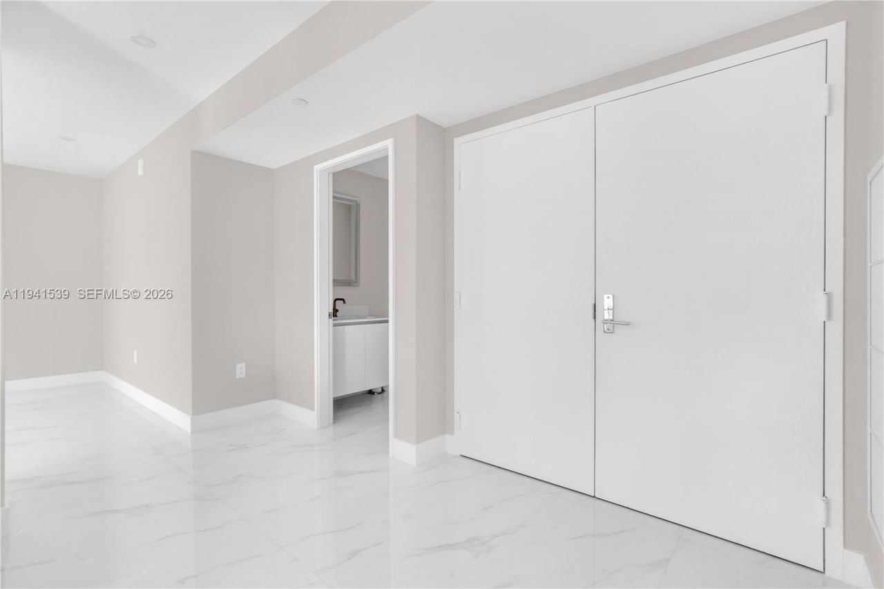 700 NE 24th St, Unit 4501, Miami, FL 33137 Photo