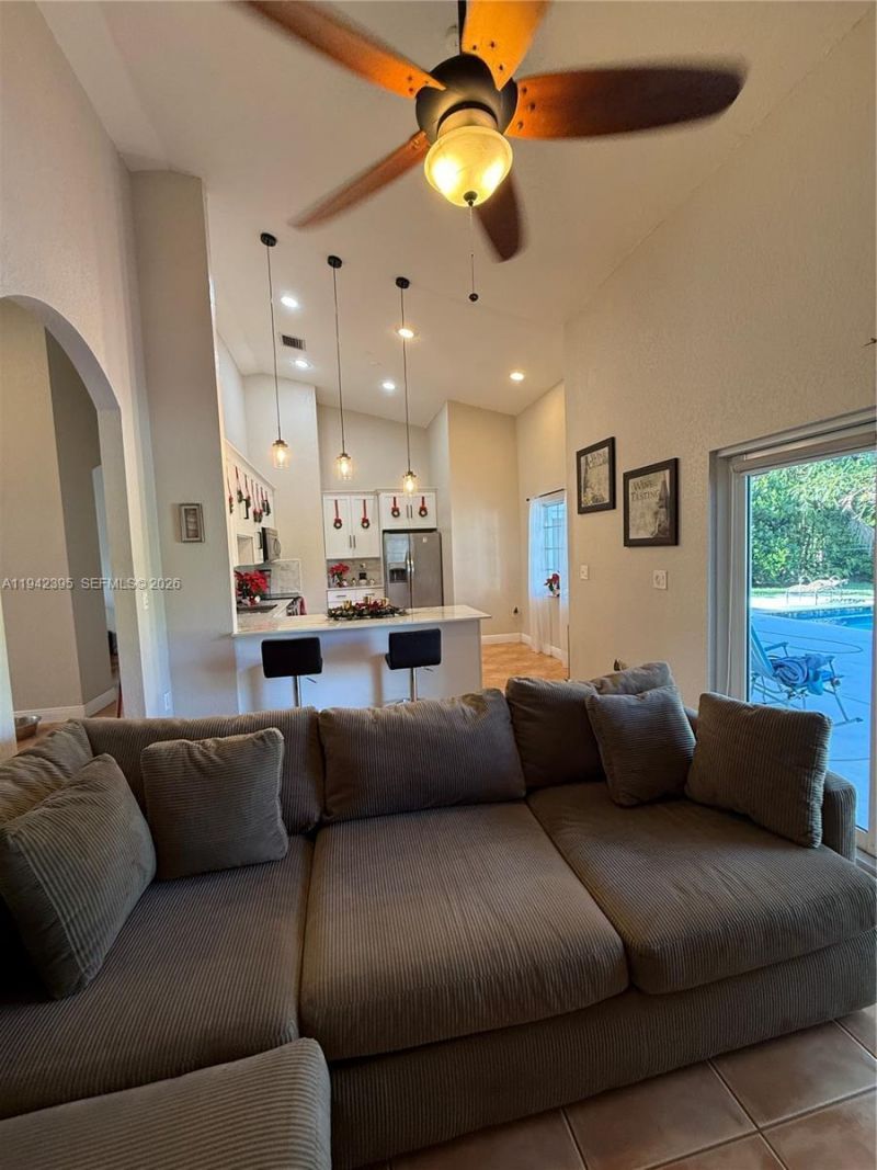 13135 SW 218th Ter, Miami, FL 33170 Photo