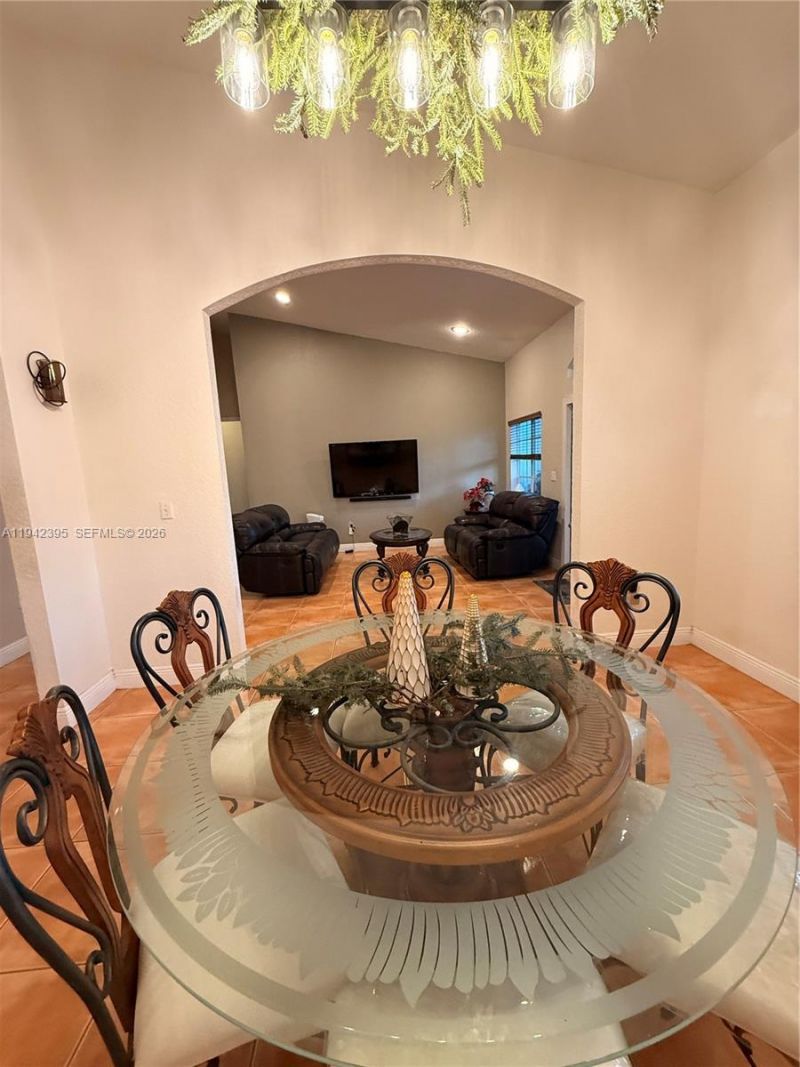 13135 SW 218th Ter, Miami, FL 33170 Photo