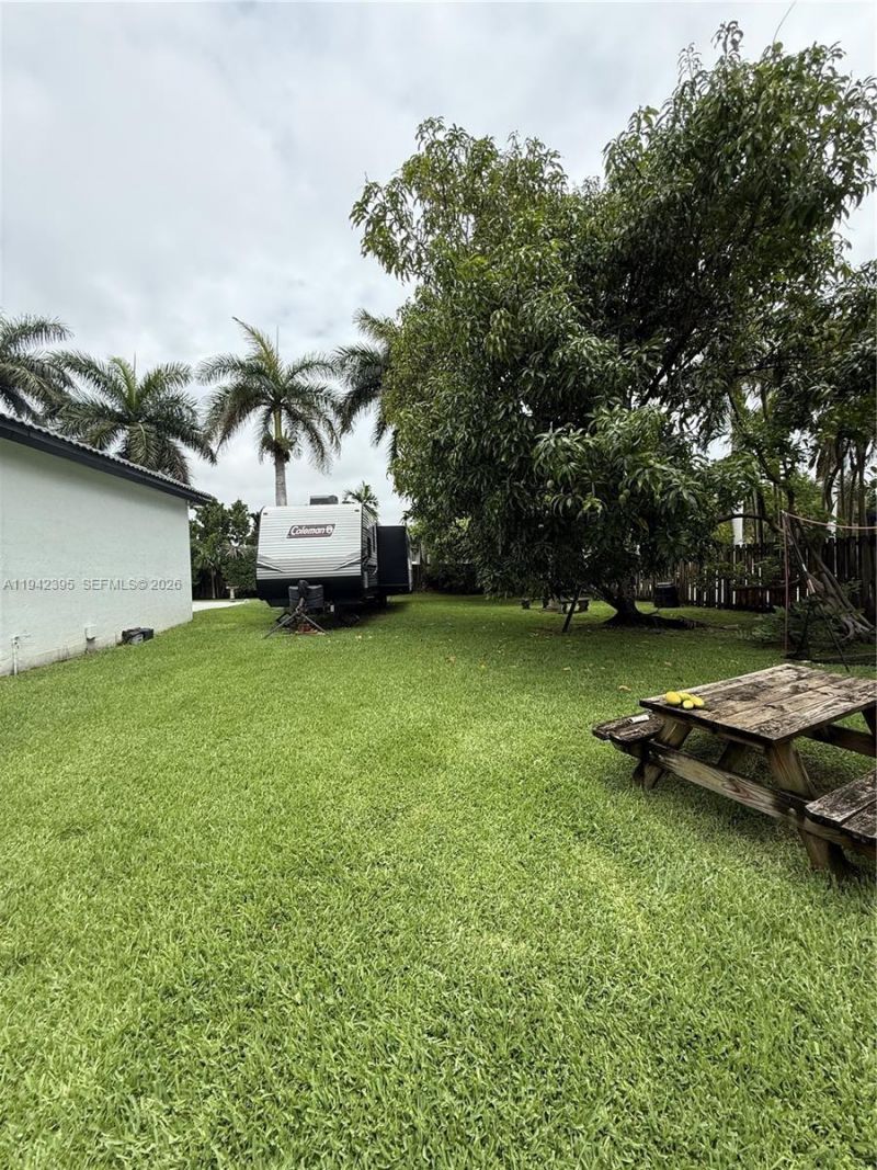 13135 SW 218th Ter, Miami, FL 33170 Photo