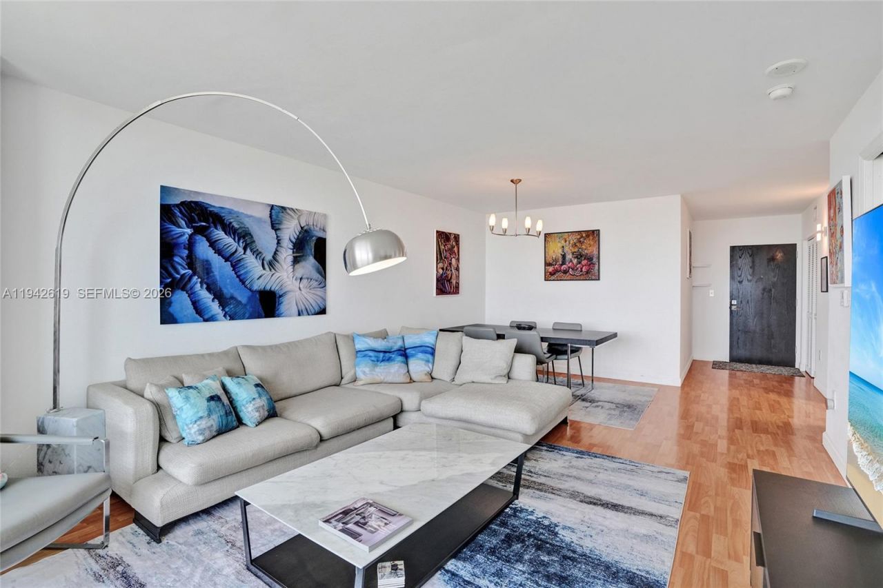 90 Alton Rd, Unit 807, Miami Beach, FL 33139 Photo