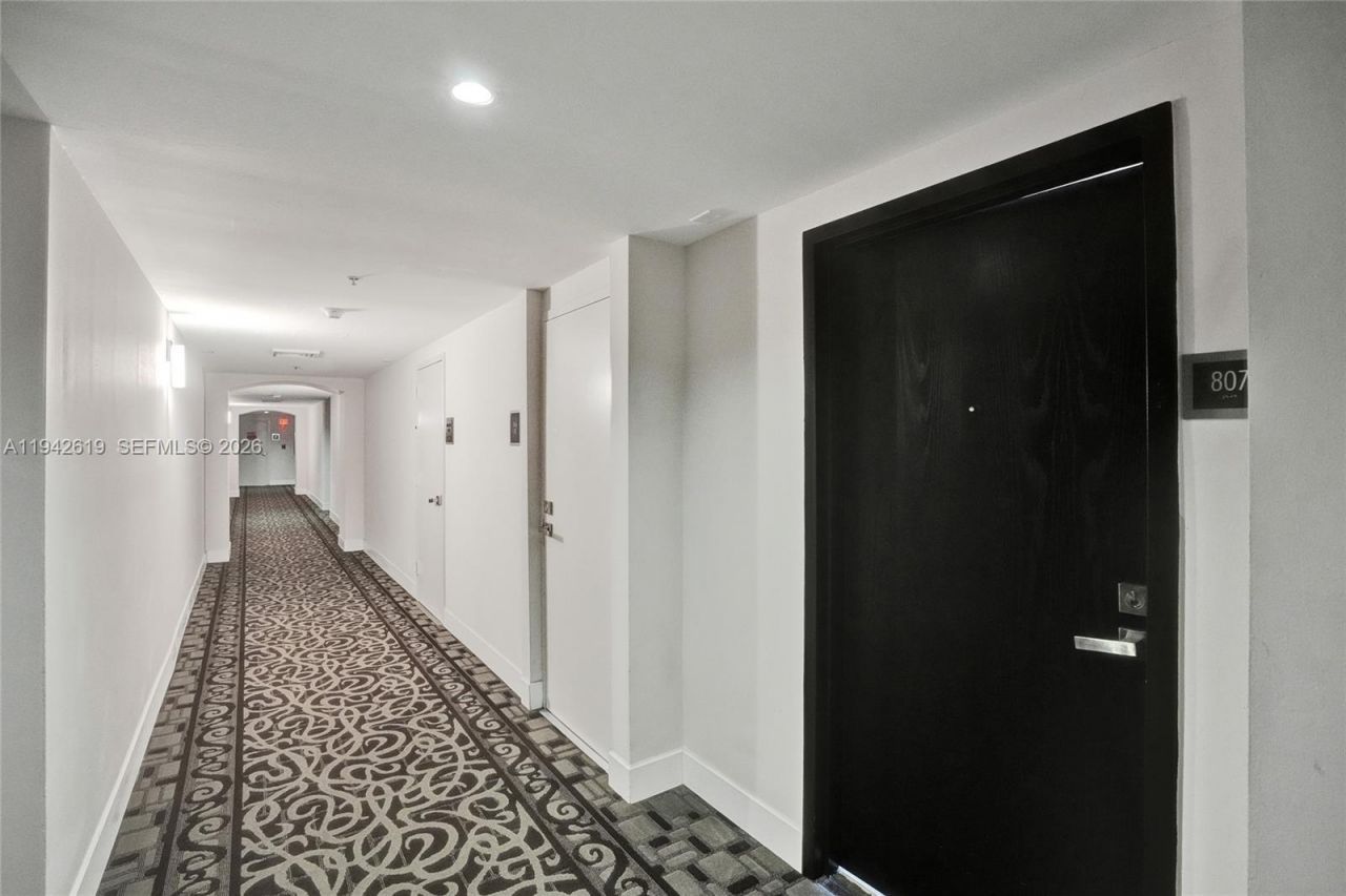 90 Alton Rd, Unit 807, Miami Beach, FL 33139 Photo
