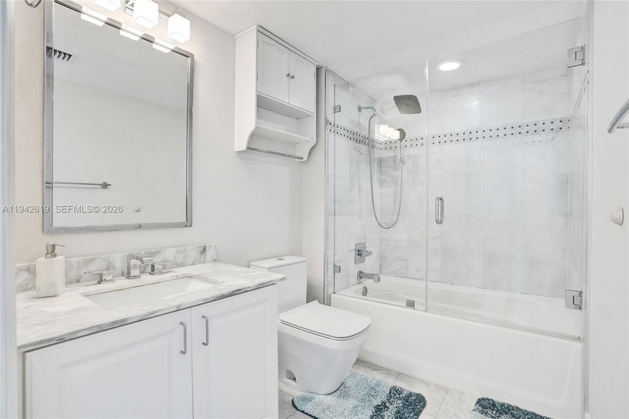 90 Alton Rd, Unit 807, Miami Beach, FL 33139 Photo