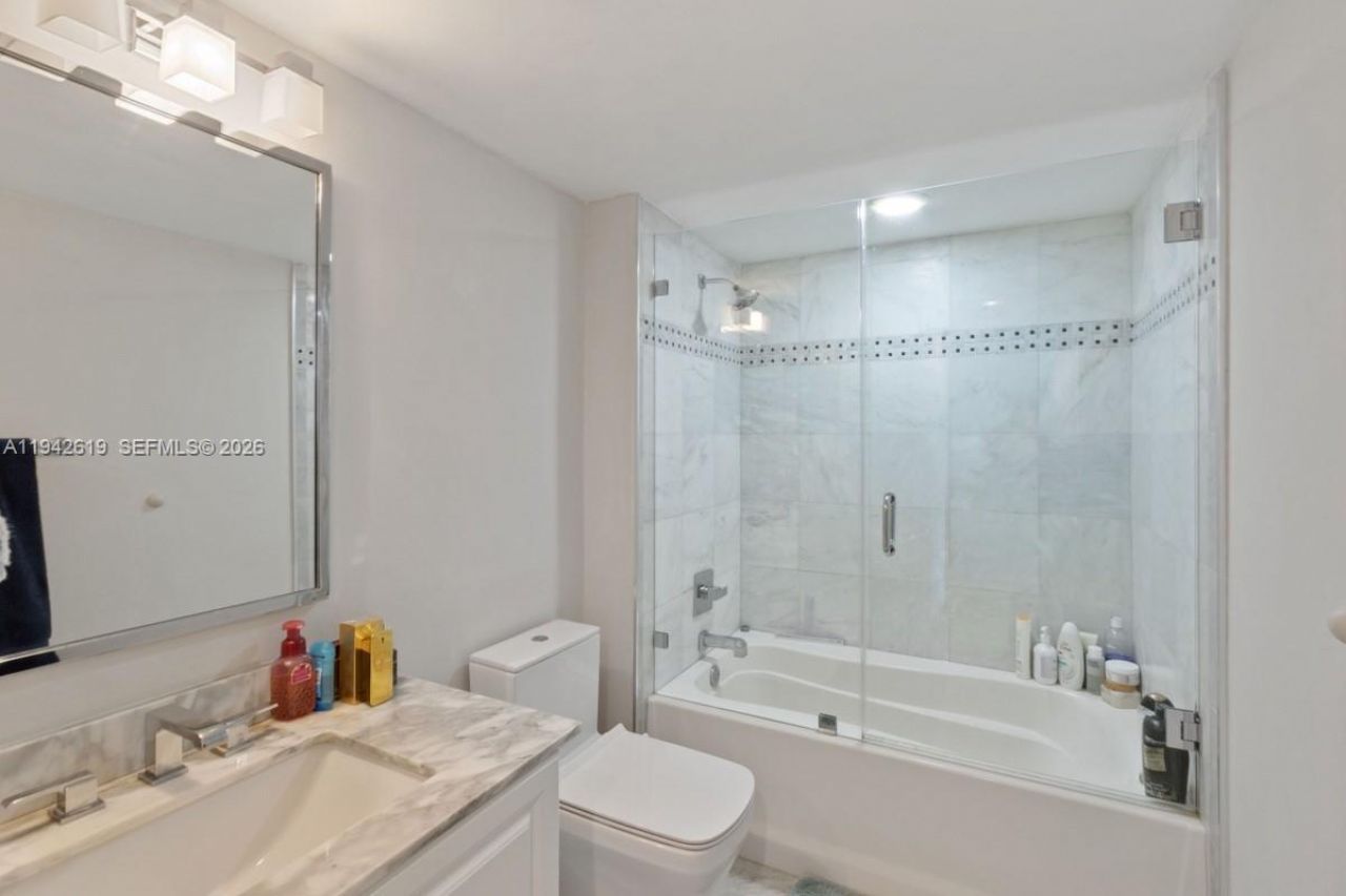 90 Alton Rd, Unit 807, Miami Beach, FL 33139 Photo
