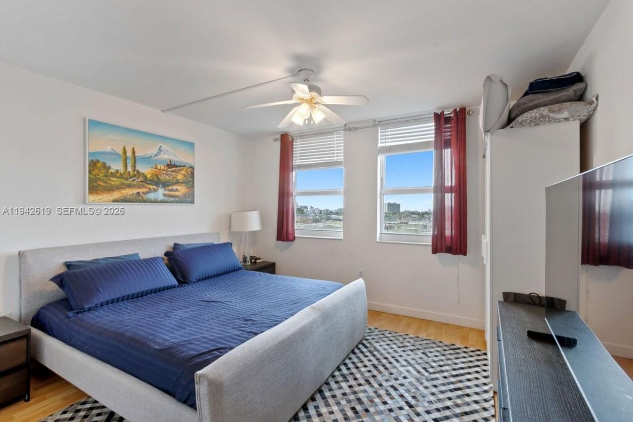 90 Alton Rd , Unit 807, Miami Beach, FL 33139 Photo