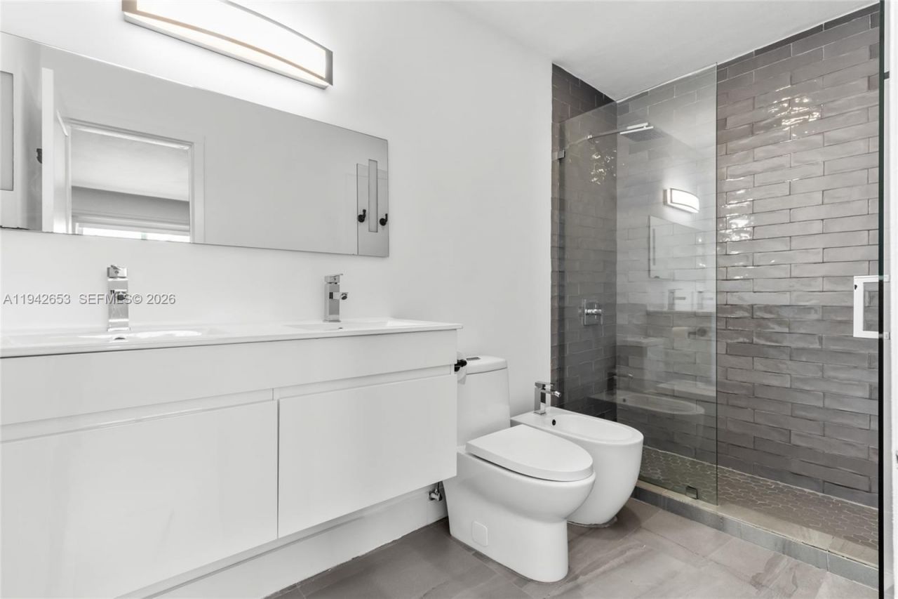 3855 SW 1st St , Unit ., Miami, FL 33134 Photo