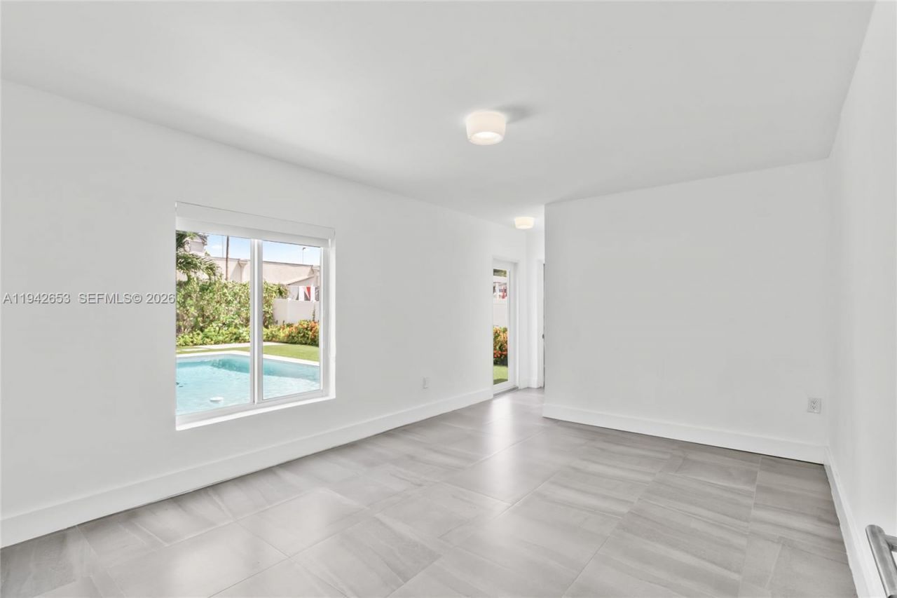 3855 SW 1st St , Unit ., Miami, FL 33134 Photo