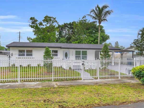 17130 NW 51st Pl, Miami Gardens, FL 33055