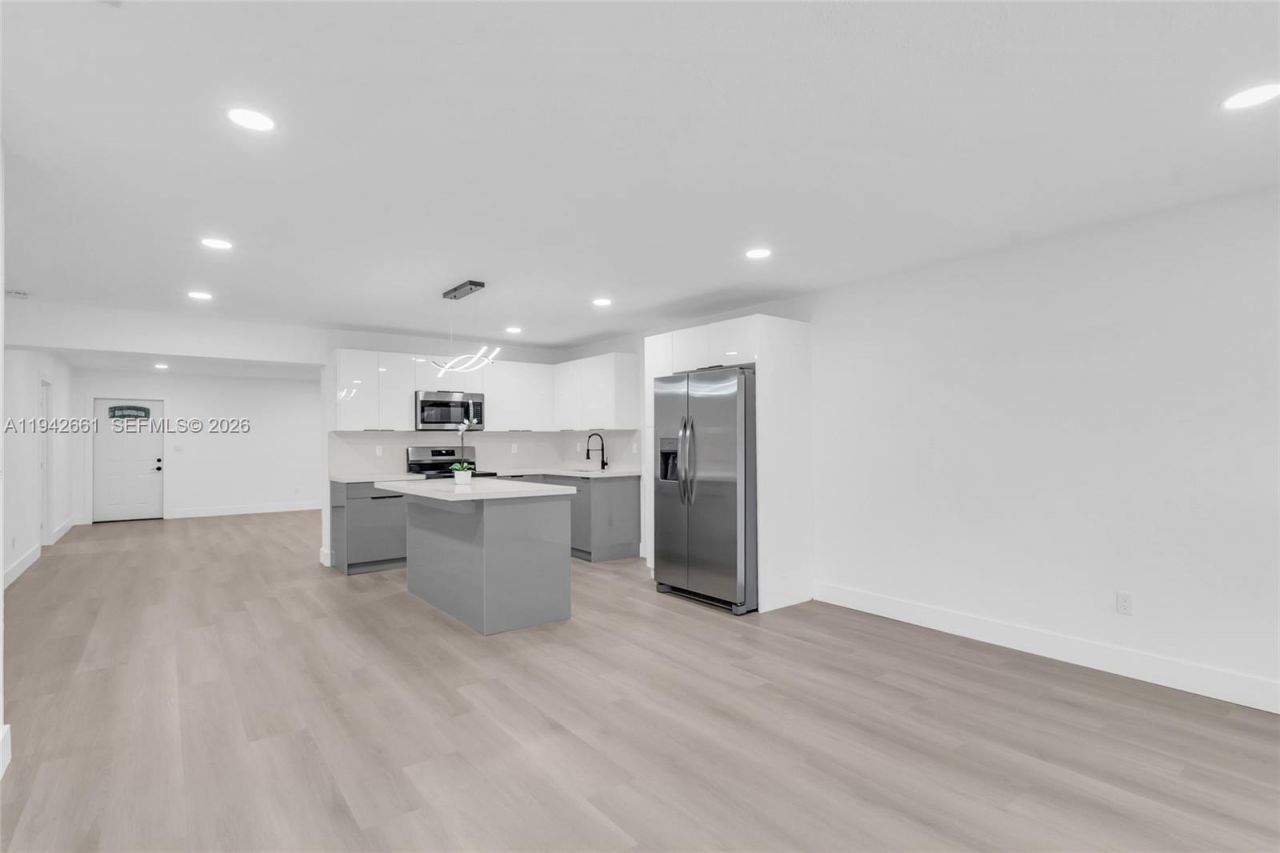 17130 NW 51st Pl, Miami Gardens, FL 33055 Photo