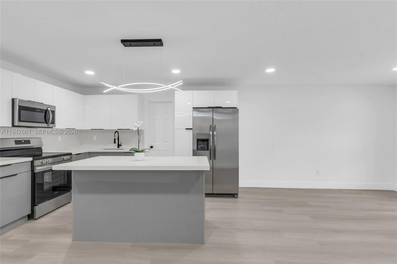 17130 NW 51st Pl, Miami Gardens, FL 33055 Photo