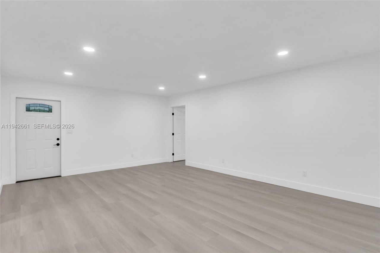 17130 NW 51st Pl, Miami Gardens, FL 33055 Photo