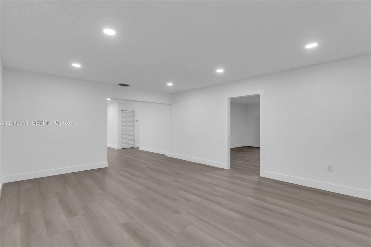 17130 NW 51st Pl, Miami Gardens, FL 33055 Photo