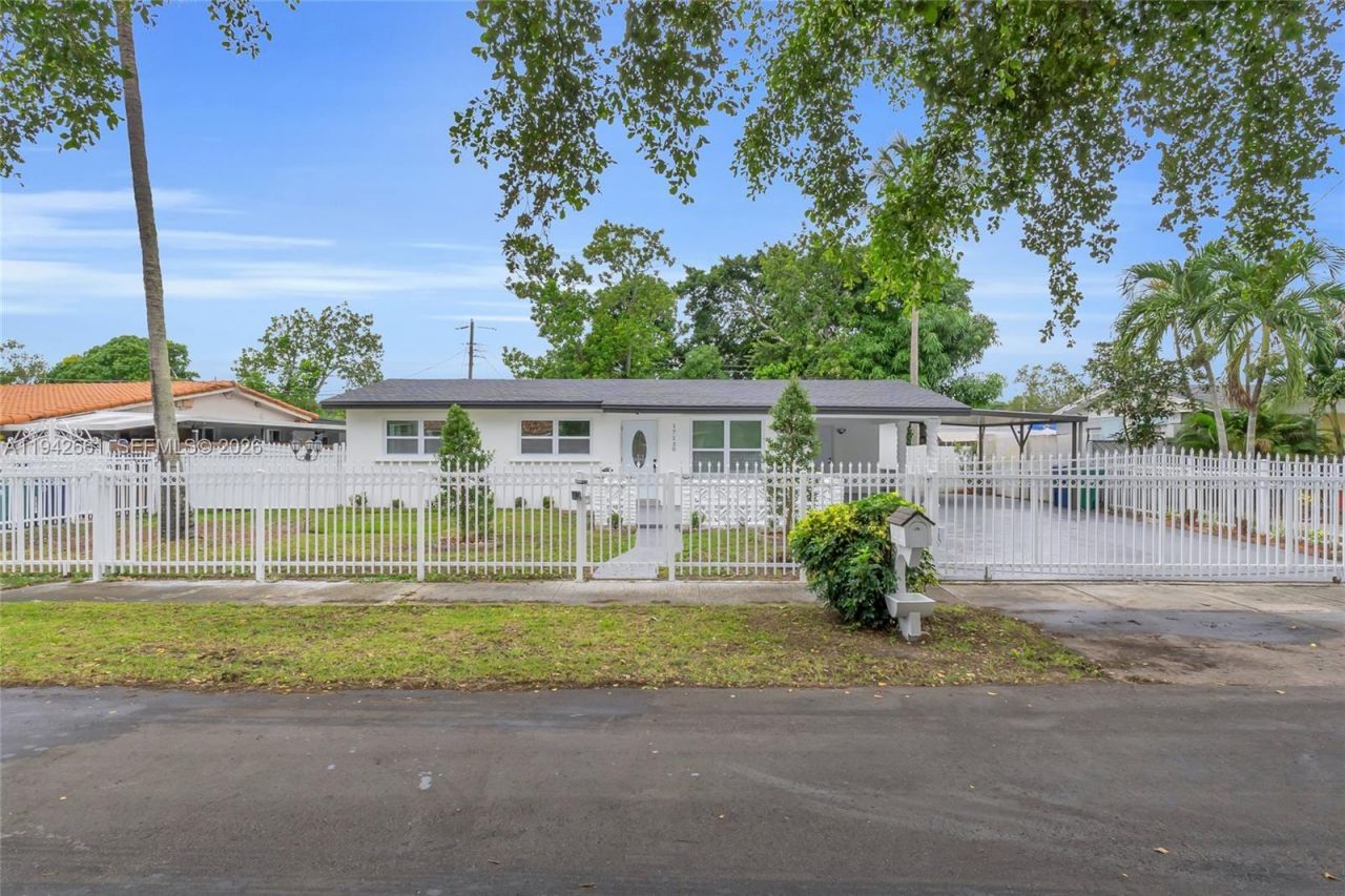 17130 NW 51st Pl, Miami Gardens, FL 33055 Photo