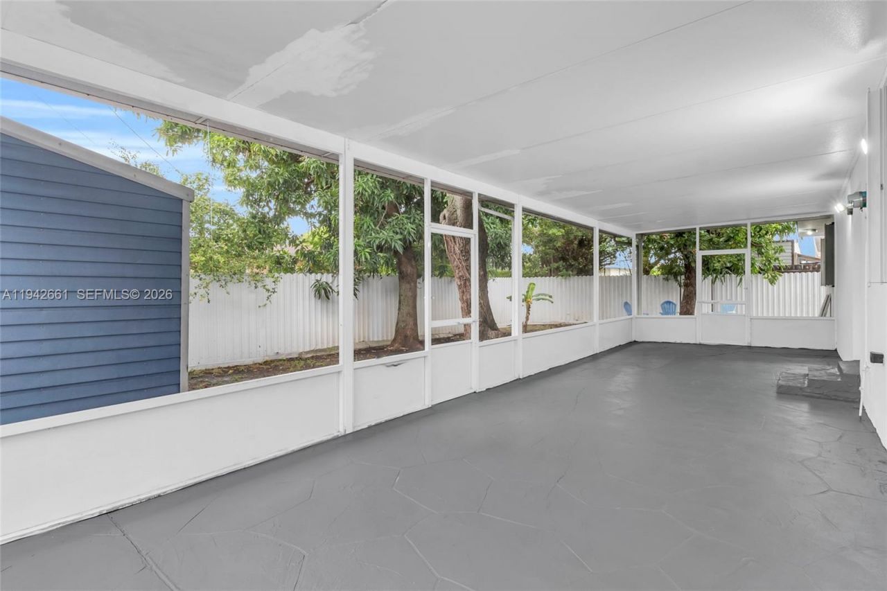 17130 NW 51st Pl, Miami Gardens, FL 33055 Photo