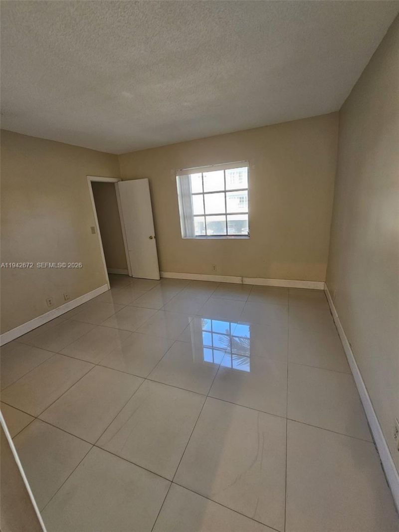 2424 SE 17th Cswy, Unit 210B, Fort Lauderdale, FL 33316 Photo