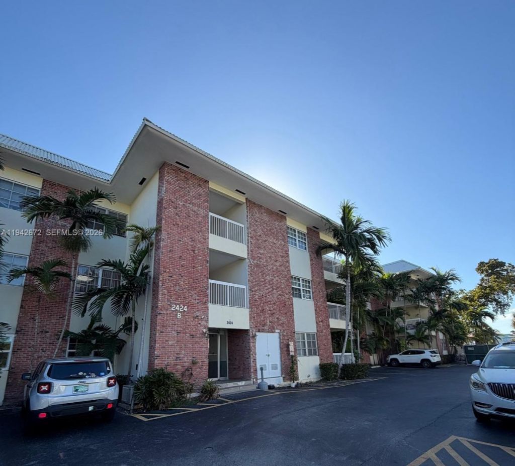 2424 SE 17th Cswy, Unit 210B, Fort Lauderdale, FL 33316 Photo