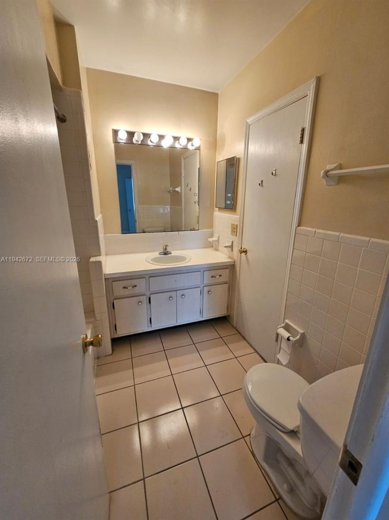 2424 SE 17th Cswy, Unit 210B, Fort Lauderdale, FL 33316 Photo