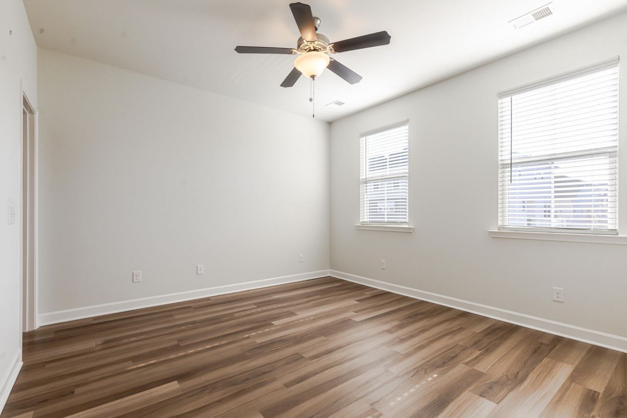 611 Mclernon Photo 18