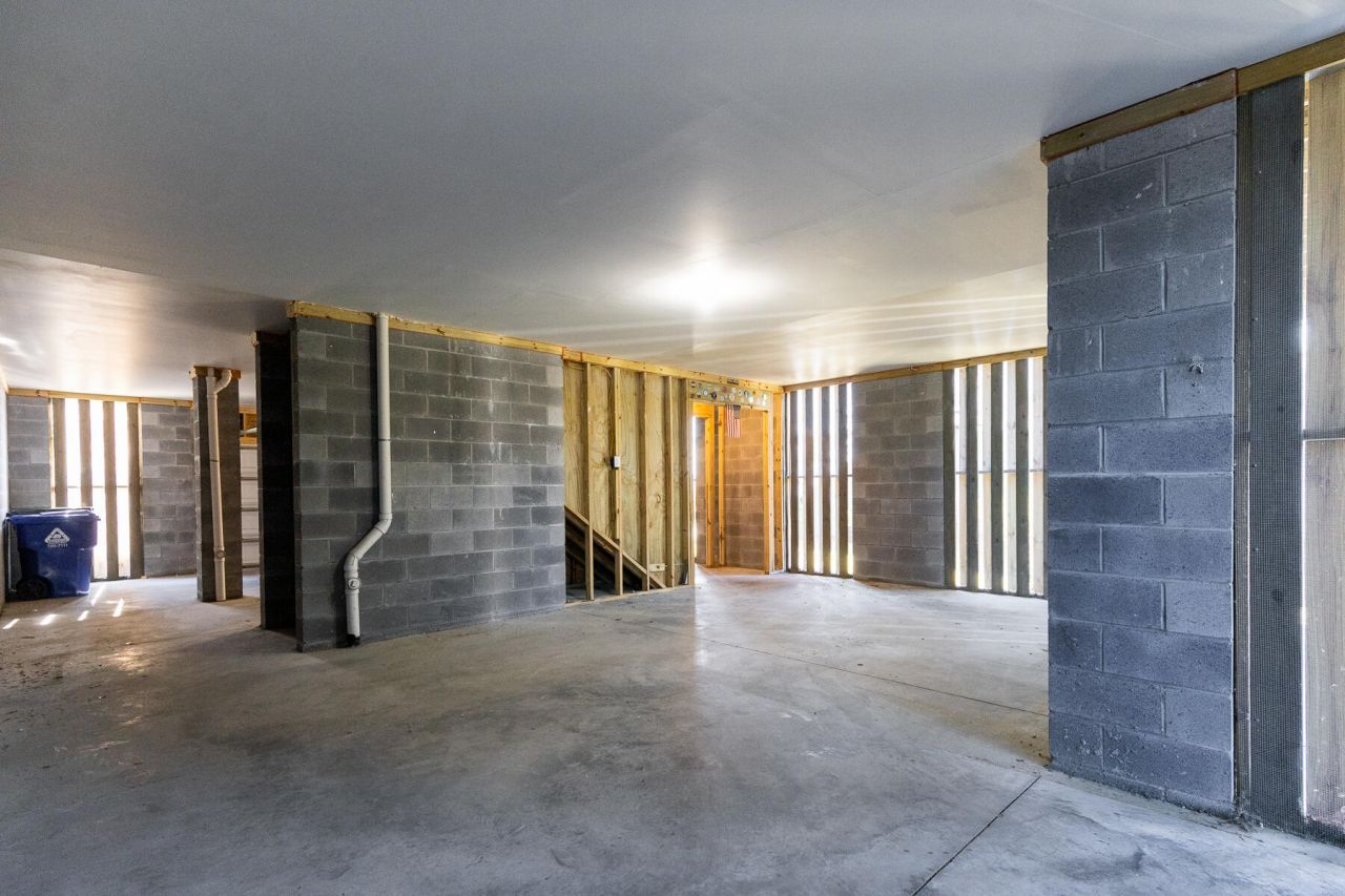 611 Mclernon Photo 31