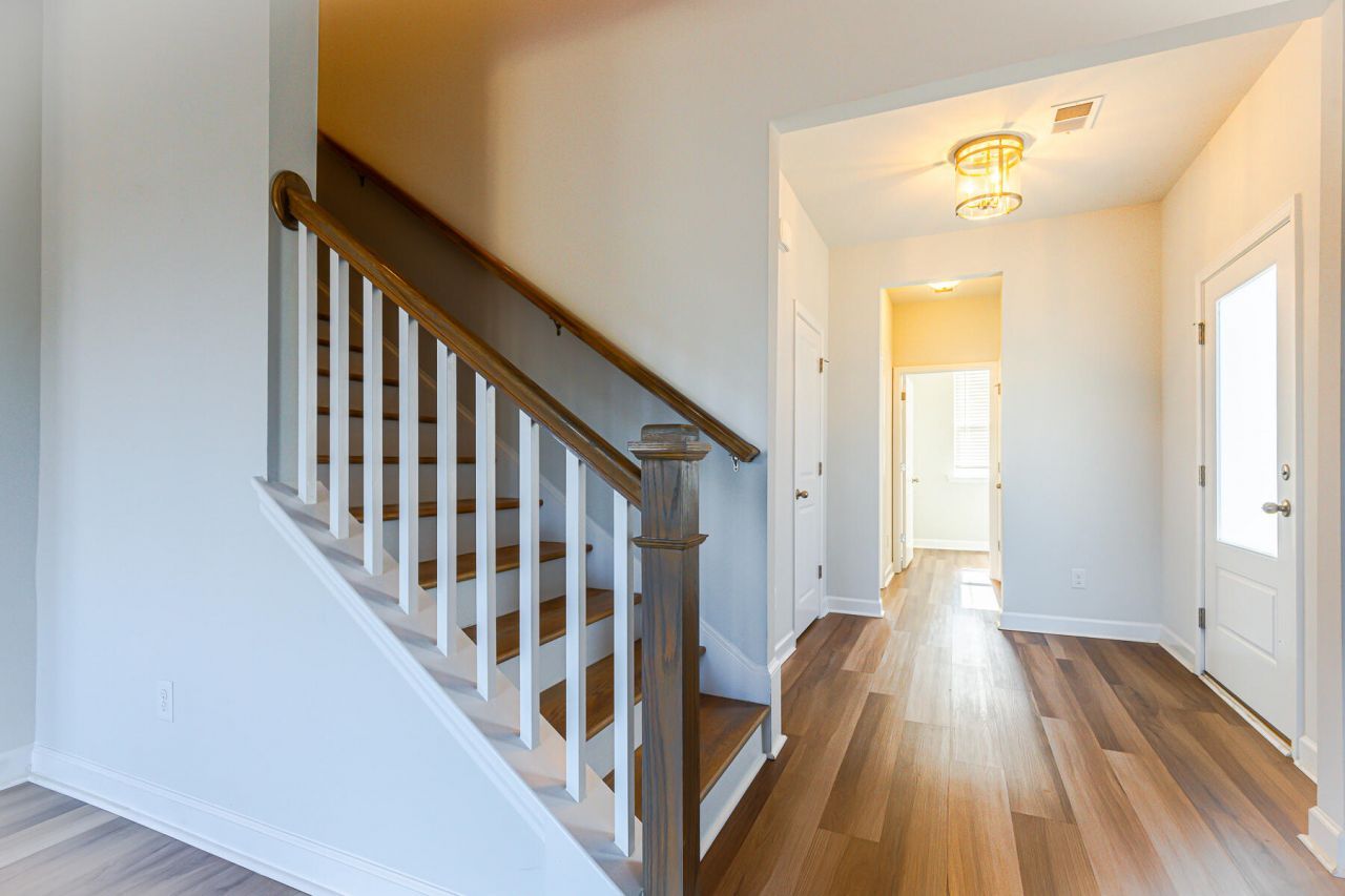 611 Mclernon Photo 8