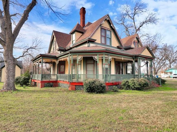 200 S Colorado Street, Whitney, TX 76692