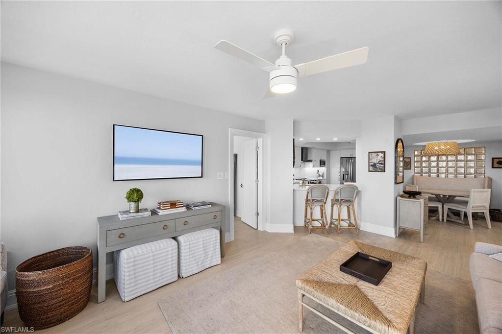 4751 Gulf Shore Blvd N, Unit 904, Naples, FL 34103 Photo