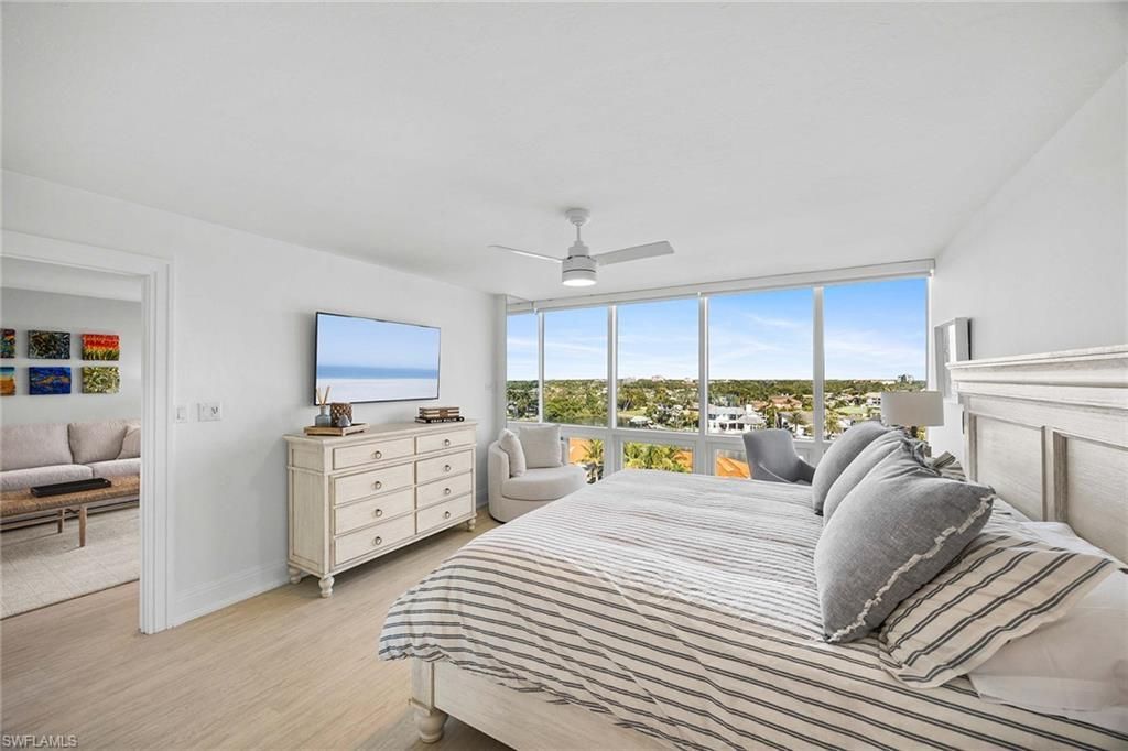 4751 Gulf Shore Blvd N, Unit 904, Naples, FL 34103 Photo