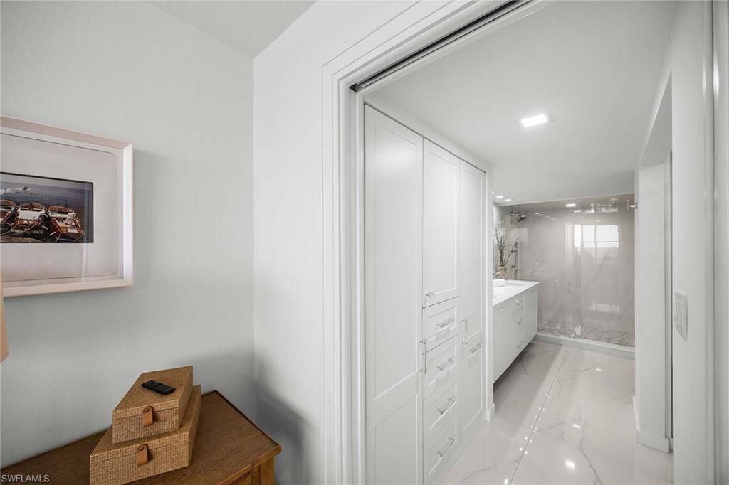 4751 Gulf Shore Blvd N, Unit 904, Naples, FL 34103 Photo