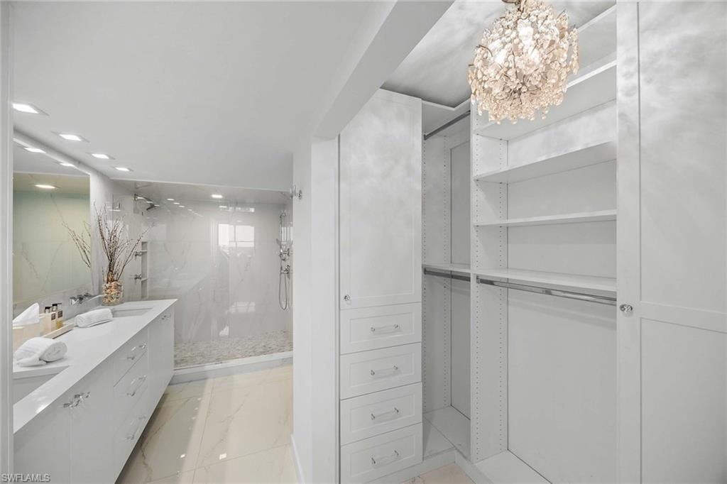 4751 Gulf Shore Blvd N, Unit 904, Naples, FL 34103 Photo