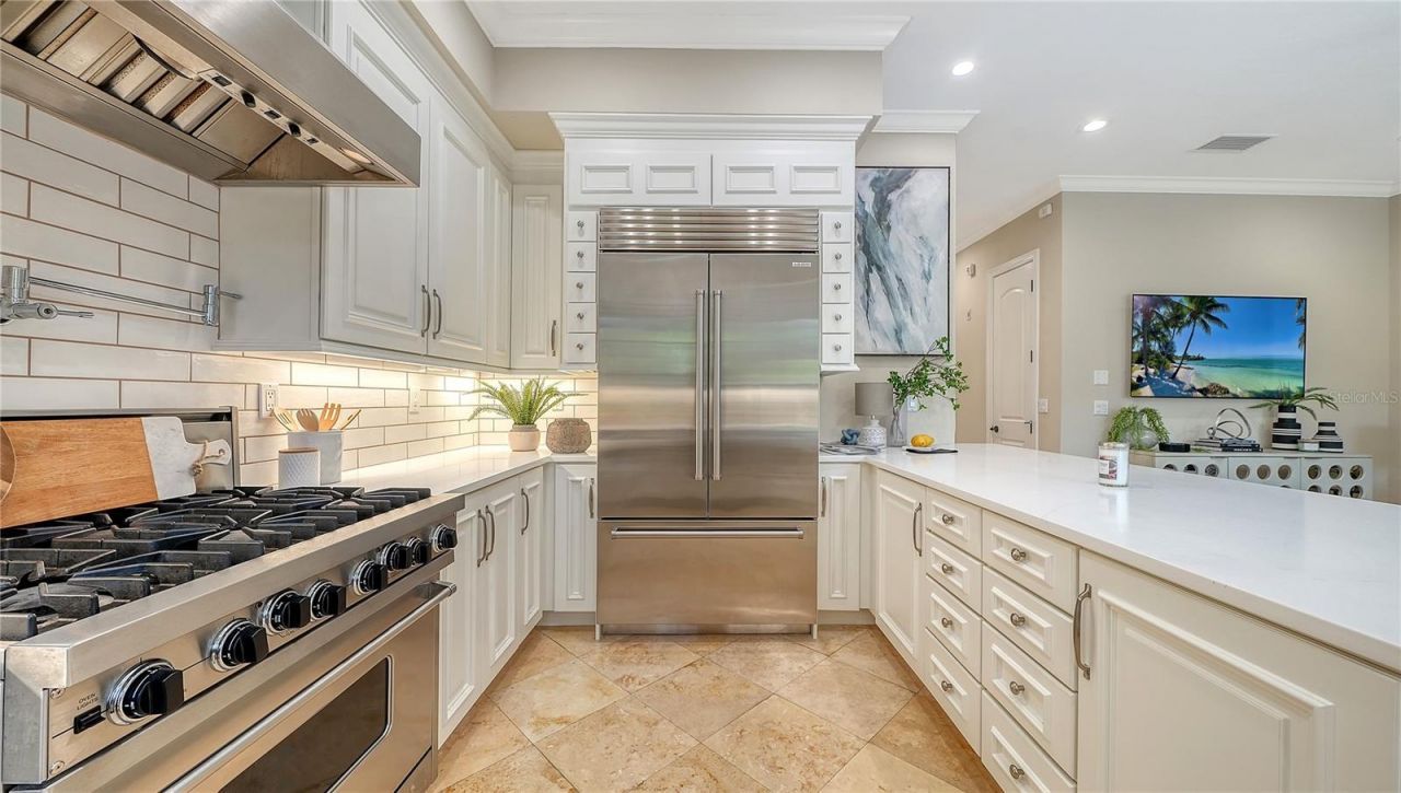 1513 Oak Street, Unit 18, Sarasota, FL 34236 Photo