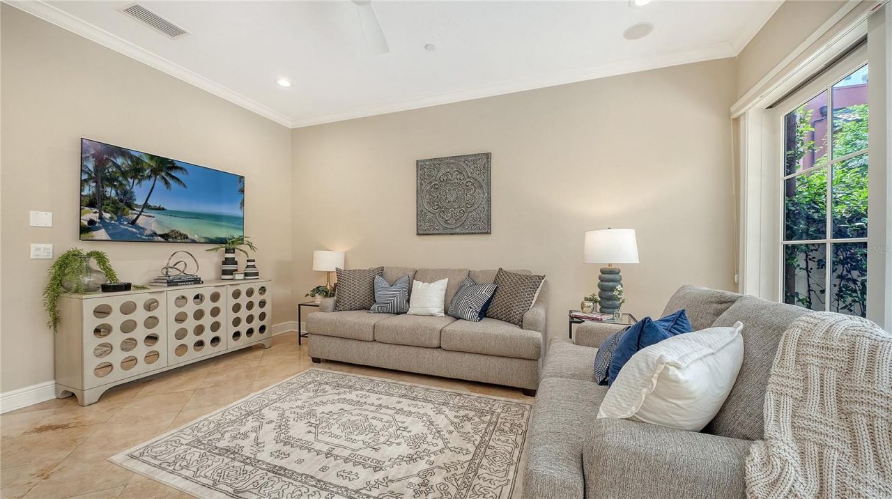 1513 Oak Street, Unit 18, Sarasota, FL 34236 Photo
