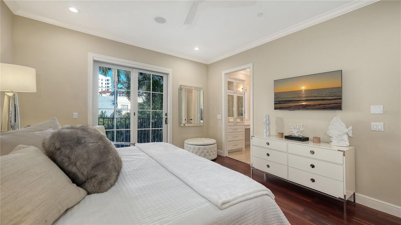 1513 Oak Street, Unit 18, Sarasota, FL 34236 Photo