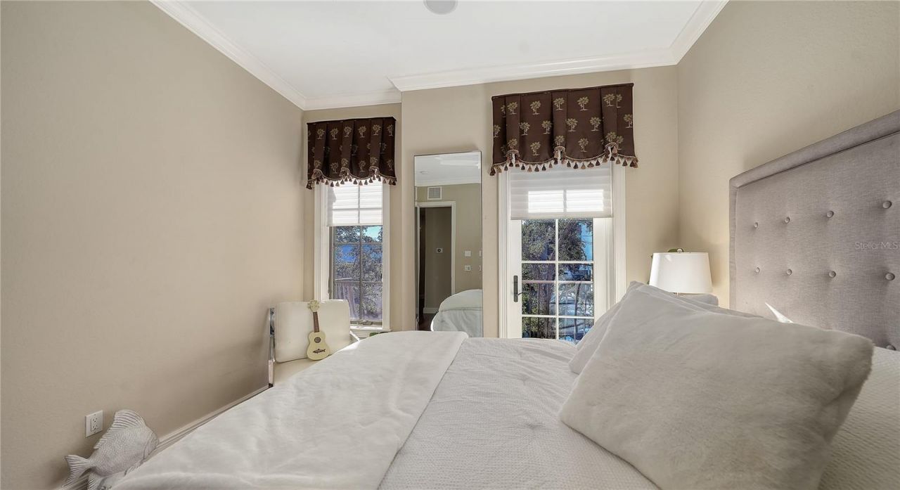 1513 Oak Street, Unit 18, Sarasota, FL 34236 Photo