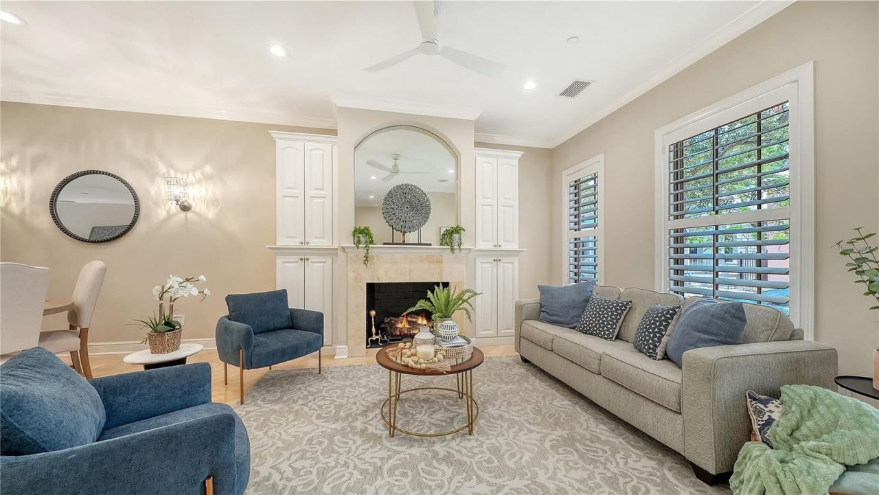 1513 Oak Street, Unit 18, Sarasota, FL 34236 Photo
