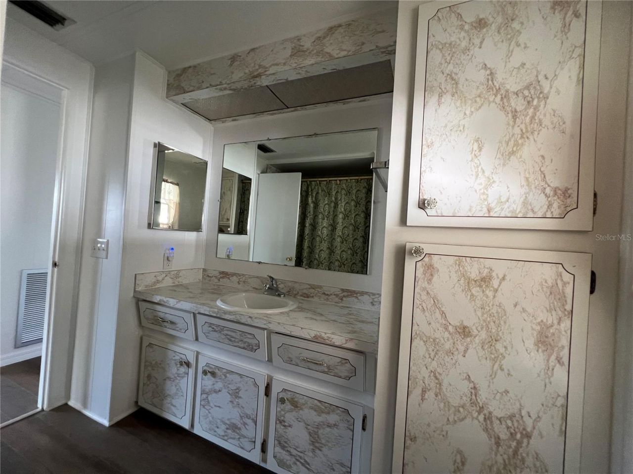 6710 36th Avenue E, Unit 103, Palmetto, FL 34221 Photo