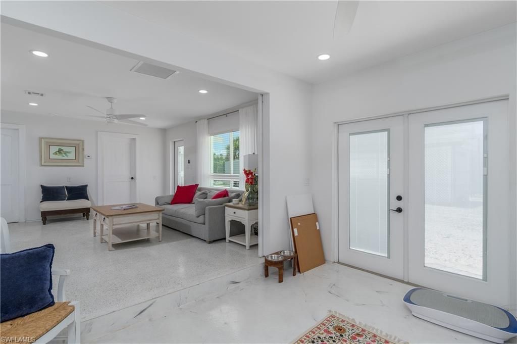 450 Birdsong Pl, Sanibel, FL 33957 Photo
