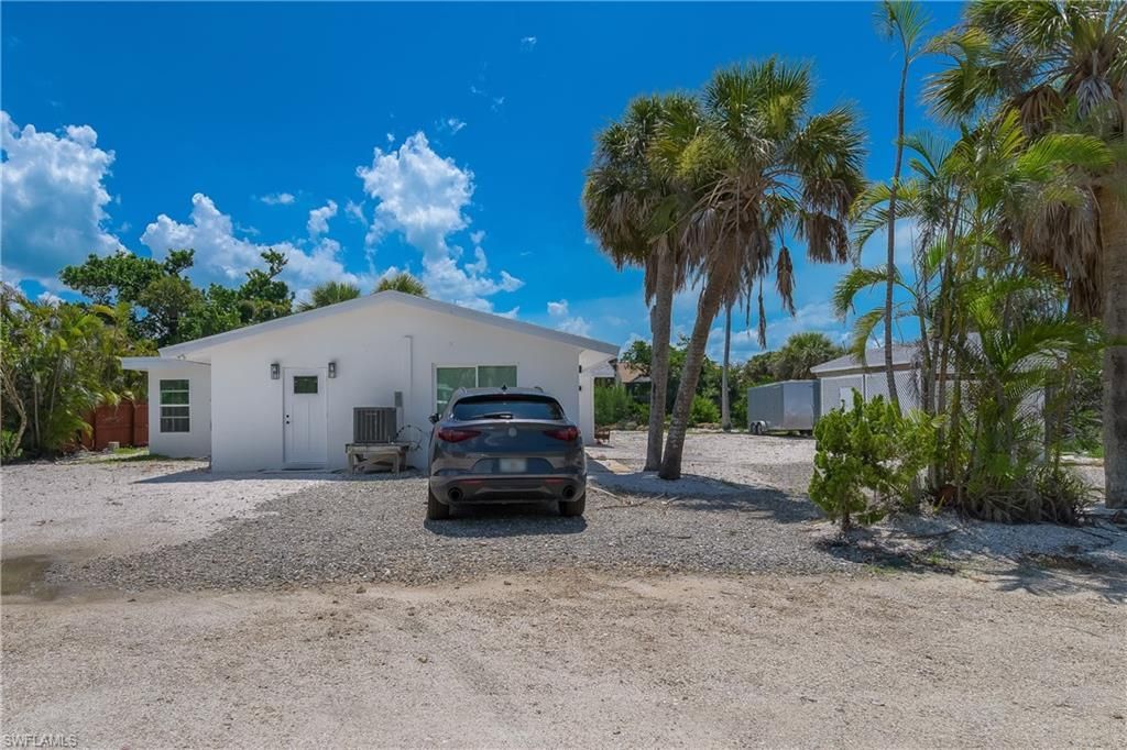 450 Birdsong Pl, Sanibel, FL 33957 Photo