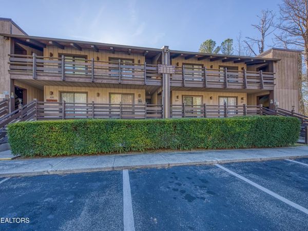 1081 Cove Rd, Sevierville, TN 37876