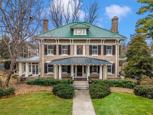 307 UPPER COLLEGE TERRACE, FREDERICK, MD 21701